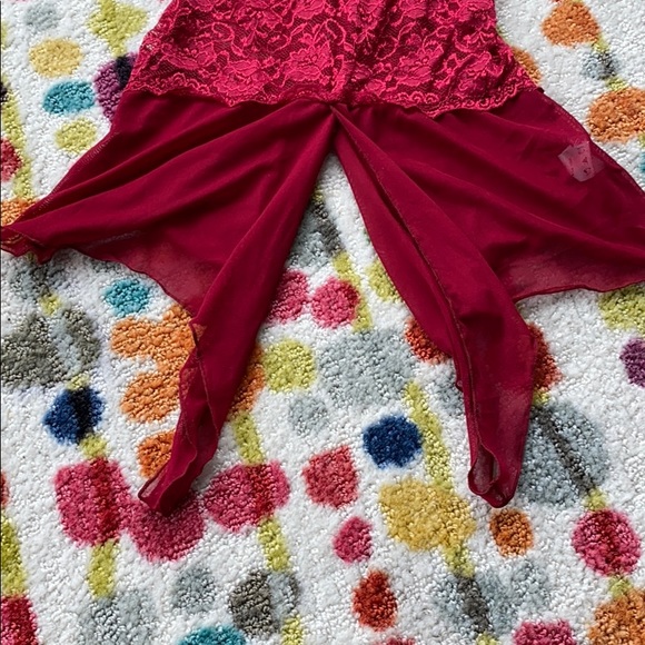 Lingerie - Picture 3 of 5